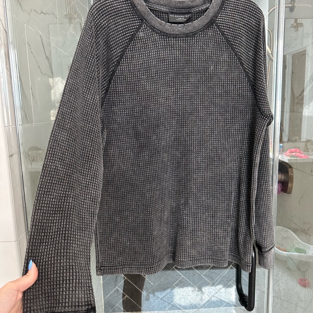 No Boundaries Gray Long Sleeve Tee